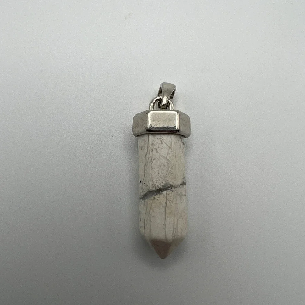 White Howlite Pendant Pendulum Silver‎ Tone Necklace
